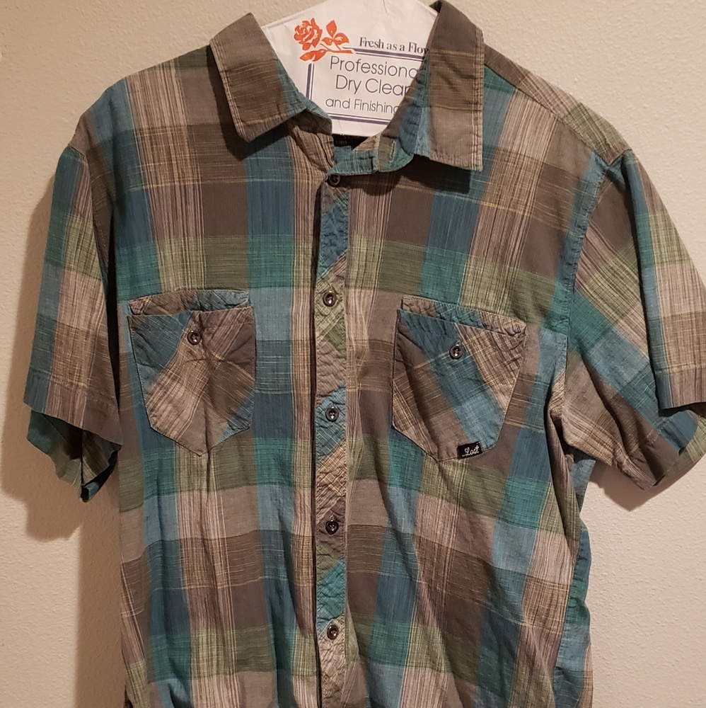 Button down collard shirt